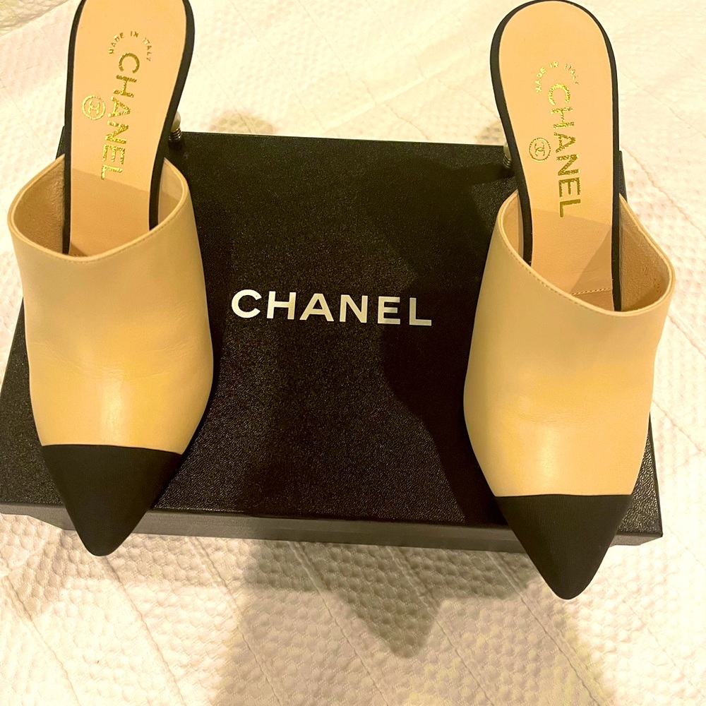 Chanel Heel mule